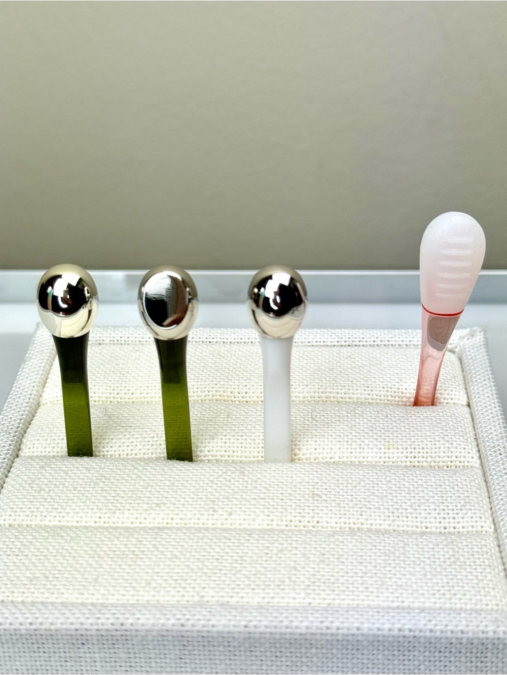 La Mer Applicator Tool Set - Picture 3 of 11